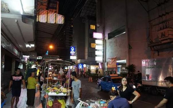 曼谷体验夜生活攻略推荐，住哪里最方便呢?怎么玩?大概流程？