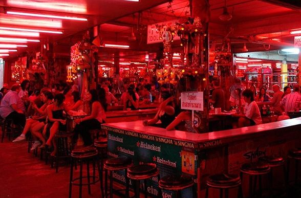 泰国夜生活怎么玩？史上最全的泰国夜生活玩法类型介绍