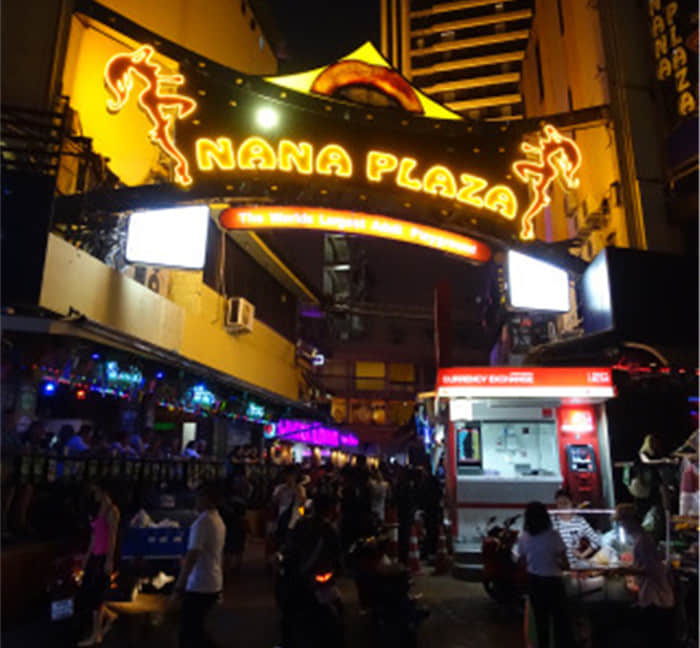 曼谷BTS线上的三大红灯区，好友的首次泰国之旅
