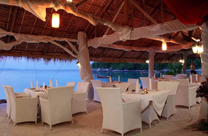 皇帝岛Rayaburi Resort海滨餐厅，不仅有无边海景还有泰南美食