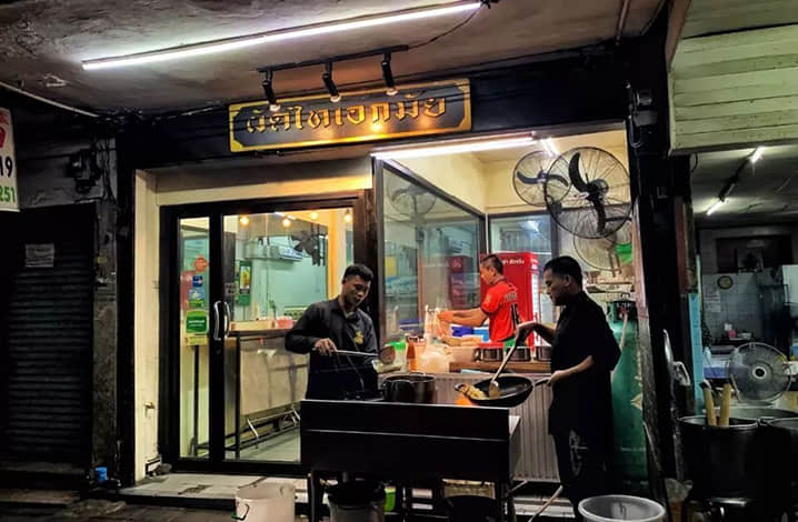 曼谷街头美食系列之泰国本土的深夜食堂